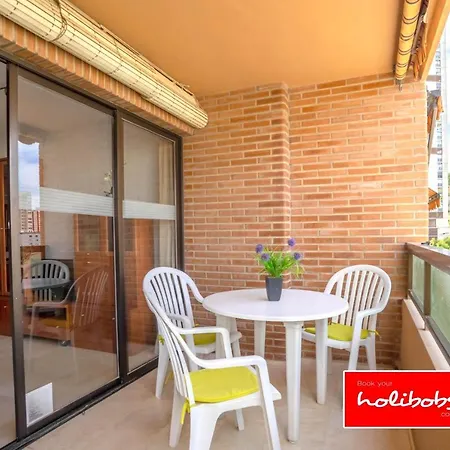 Perfect Family Getaway With Free Parking And Spacious Balcony L Pool L Sleeps 4 L Free Netflix And Wifi L Free Welcome Pack L Auge